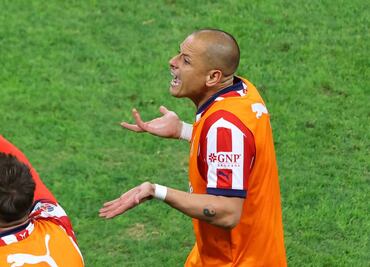 Chicharito Hernández rompe el silencio tras la eliminación del Guadalajara