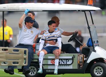 Leo Suárez enciende las alarmas en los Pumas tras salir de cambio por lesión en el duelo vs Tuzos