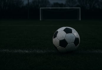 VIDEO: Final de futbol en México termina con dos personas atropelladas en el terreno de juego