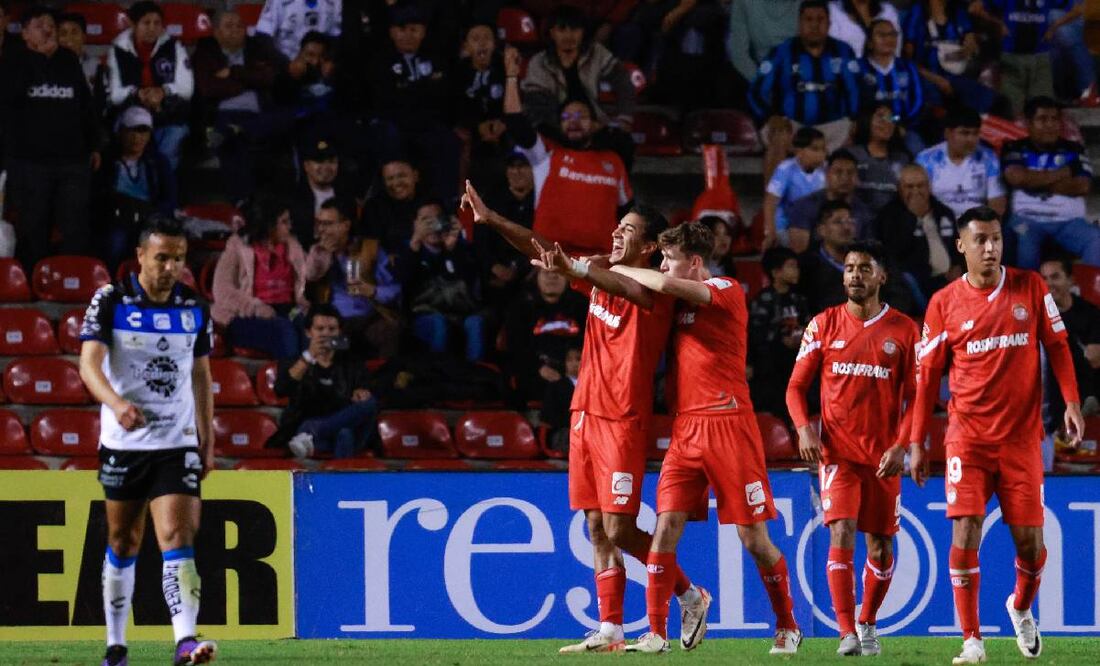 Federico Pereira festeja el gol del empate de los Diablos Rojos al 96'. Foto: Imago7