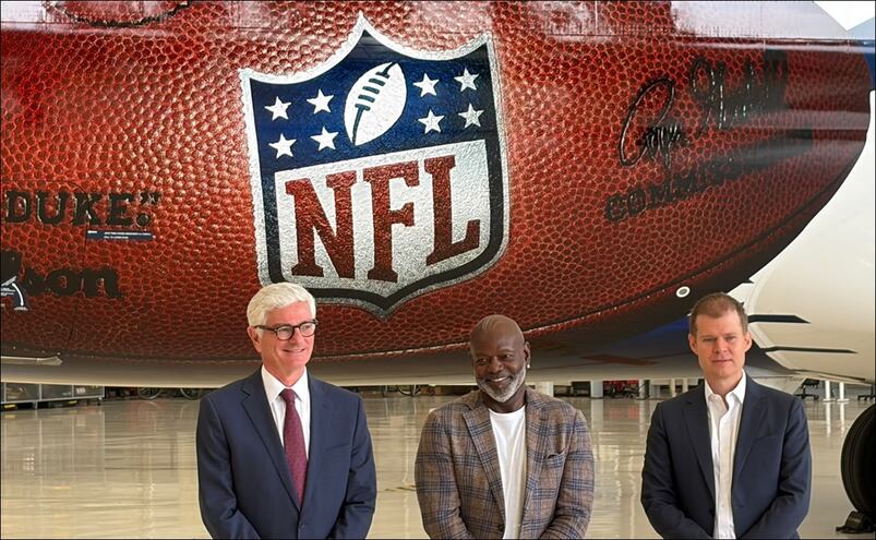 Leyenda de los Cowboys de Dallas visita México y festeja el crecimiento internacional de la NFL