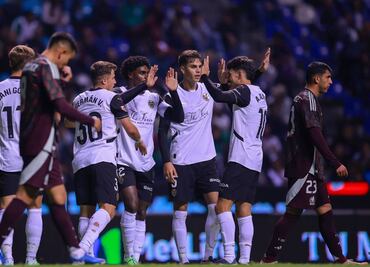 Selección Mexicana es reventada por la afición en el Estadio Cuauhtémoc