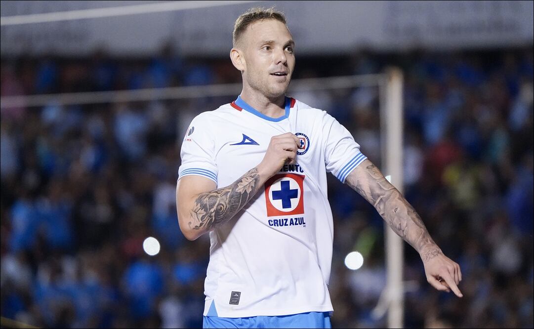 Cruz Azul venció al Querétaro con mucho sufrimiento y asaltó la cima de la clasificación general / FOTO: Imago7