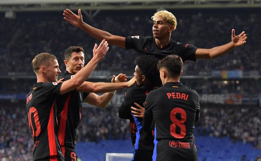 Barcelona derrota a Espanyol y se proclama campeón en España; Lamine Yamal anota un impresionante gol - Foto: AFP