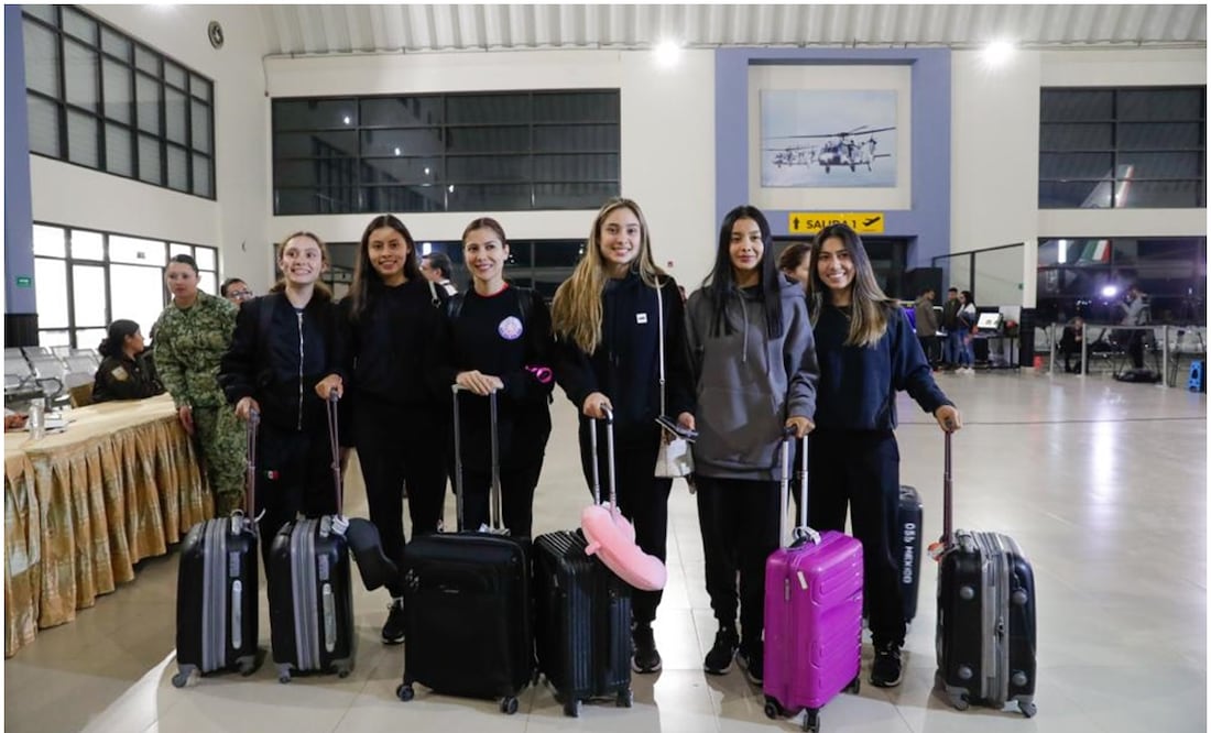 Selección de Gimnasia Rítmica en el AIFA / Arturo Sanguino