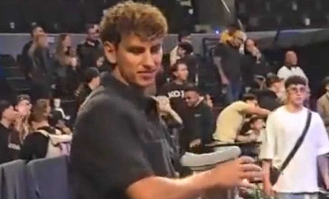 El jugador chileno estuvo presente en la victoria de Money.  Foto: Especial.