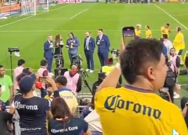 Afición del América insultó a David Faitelson y hasta le inventó un cántico tras el Tricampeonato