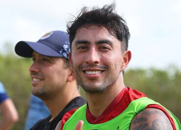 Comentarista de TUDN critica a Chivas por fichar a cualquier jugador