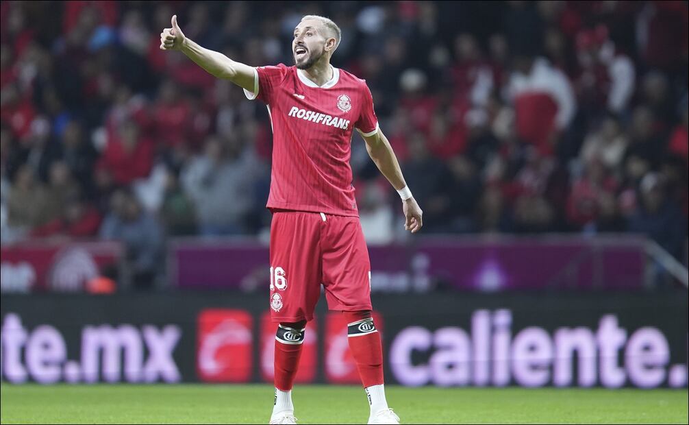 Héctor Herrera tomó el control del medio campo del Toluca / Foto: Imago7