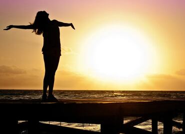 Las mujeres solteras y sin hijos son más felices…