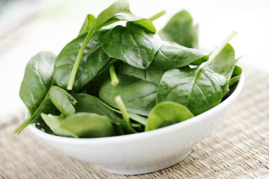 5 alimentos que debes comer para detener la caída de cabello