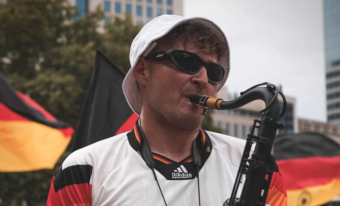 El fanático alemán del saxofón | Fuente Instagram @andreschnura