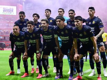 Periodista de Fox Sports se burla de la crisis del Guadalajara; “si vencen al América será un gran mérito”