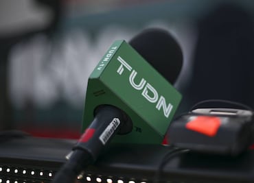 Comentaristas de TUDN solicitan trabajo en redes sociales tras recorte de Televisa