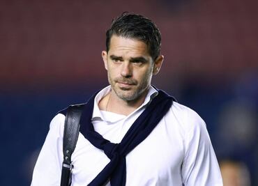La era de Fernando Gago, como director técnico de Chivas, se acerca a su fin