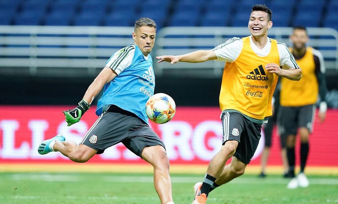 Chicharito Hernández y Chucky Lozano, en un entrenamiento de la Selección Mexicana. Foto: Imago7