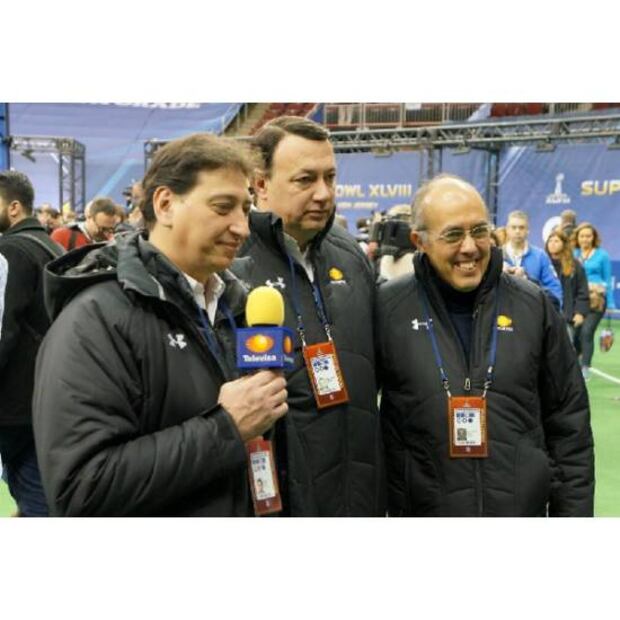 Toño de Valdés lleva ya muchos años en Televisa junto a Enrique Burak. Foto: Especial