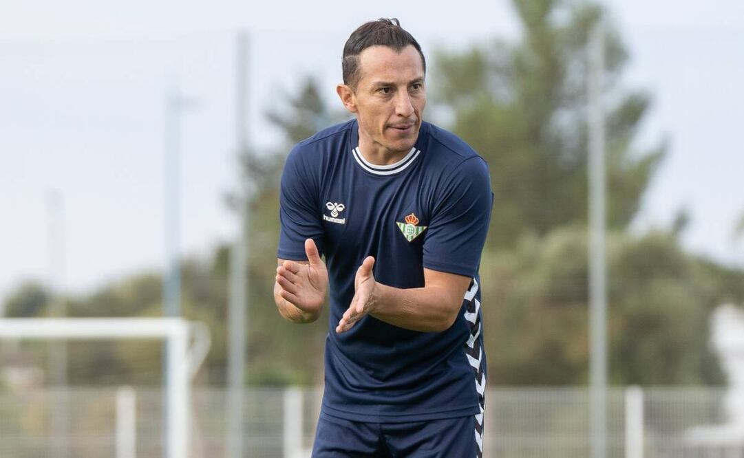 Andrés Guardado inició su preparación como entrenador. Foto: Especial