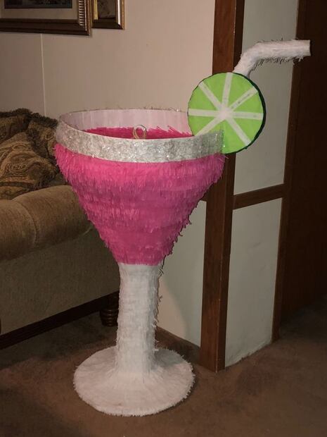 10 piñatas ideales para la fiesta de cumpleaños de tu amigo “el borracho”