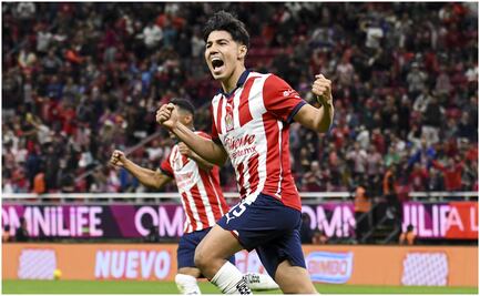 Chivas rescata agónico empate frente a Santos en su debut en el Clausura 2024