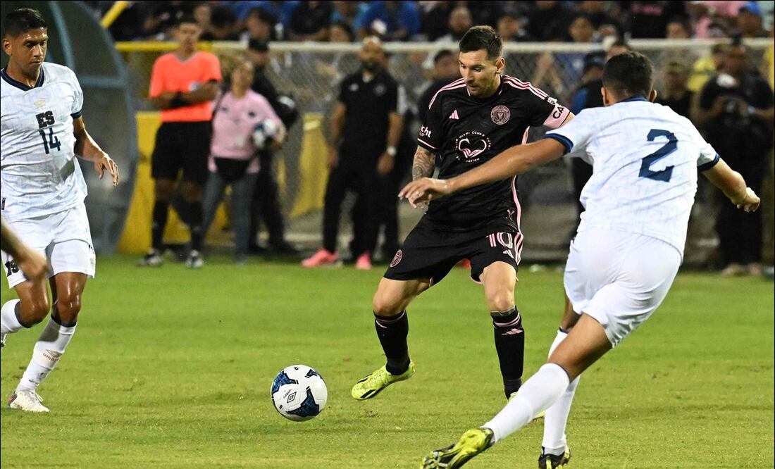 Lionel Messi e Inter Miami no pasaron de la igualdad ante la Selección de El Salvador en el Cuscatlán / FOTO: EFE