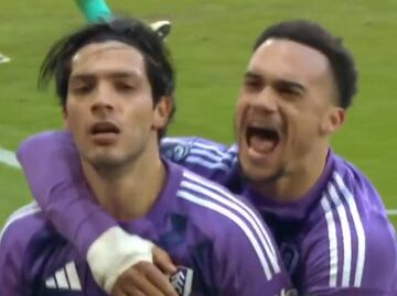 Raúl Alonso contribuye con un gol en la victoria del Fulham