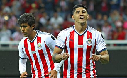 Alan Pulido asegura que Ricardo Peláez tuvo que ver con su salida de Chivas