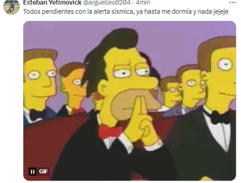 Estos son algunos memes tras la fallida prueba del alertamiento sísmico. FOTO: Captura