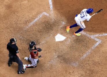 Serie Mundial: Texas Rangers gana el primer partido en extrainnings