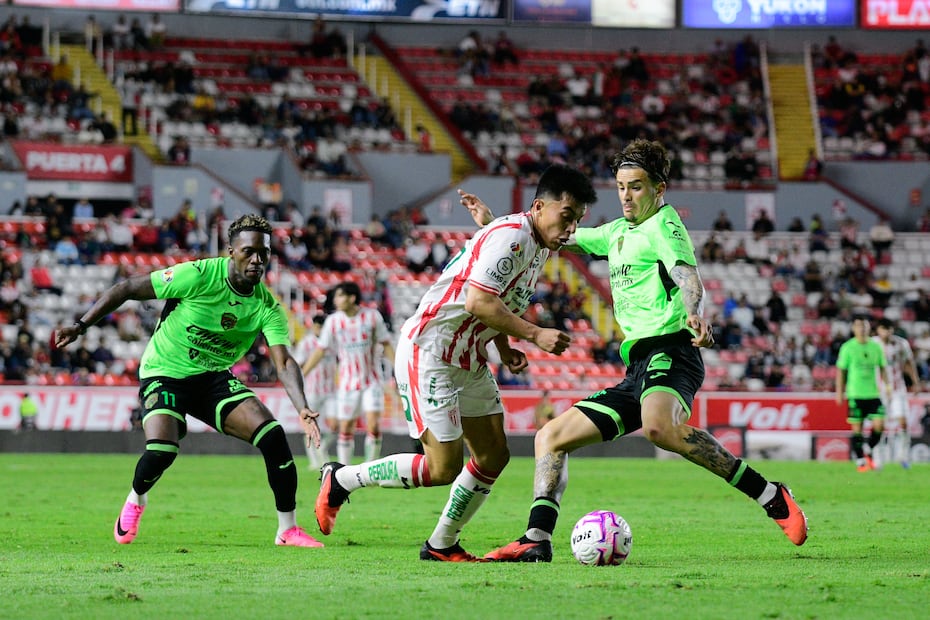 Necaxa y FC Juárez en partido, durante la fase regular del torneo Apertura 2026 - Foto: Imago7