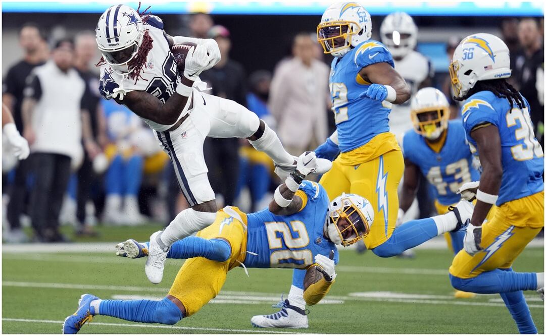 Jugadores de Dallas y Chargers en MNF / FOTO: AP