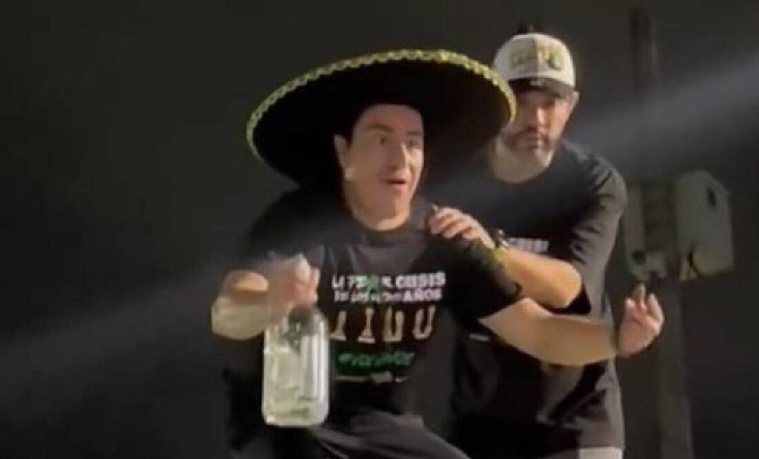 Efraín Juárez ha festejado con todo el doblete que ganó como técnico del Atlético Nacional. Foto: Especial