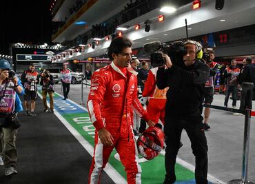 Suspenden la primera práctica libre del Gran Premio de Las Vegas por "culpa" de una tapa de alcantarilla