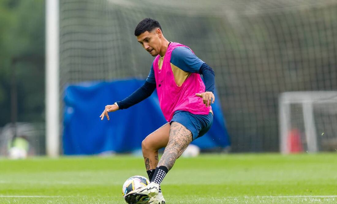 Leo Suárez se alista para el debut de los Pumas en el Apertura 2024 ante León. Foto: @PumasMX