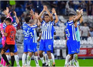 Rayados golea a Xolos y apunta a la cima de Liga MX, pese a las lesiones