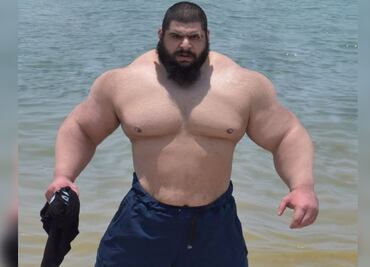 El “Hulk iraní” entrena rompiendo paredes para su pelea contra Martyn Ford