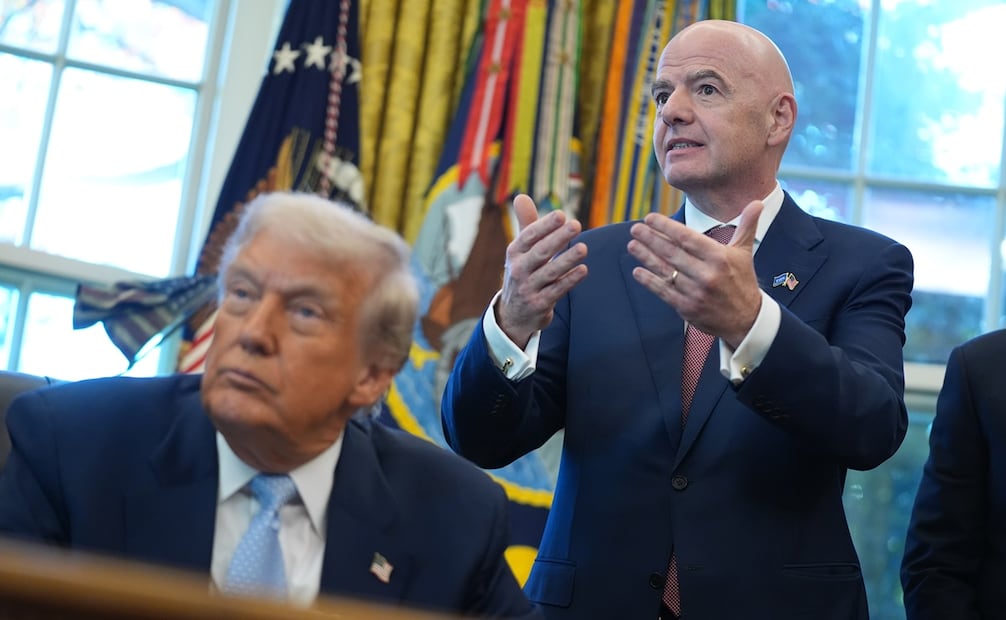 El anuncio se dio a conocer en la Casa Blanca con el presidente de Estados Unidos, Donald Trump, y el presidente de la FIFA, Gianni Infantino | FOTO: AP