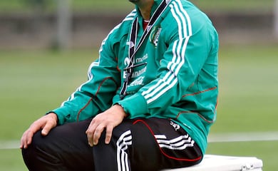 Extécnico de la Selección Mexicana es acusado de agredir a un comentarista deportivo