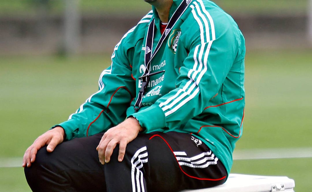 Entrenador de la Selección Mexicana es señalado de intentar agredir a un periodista. FOTO: Imago7