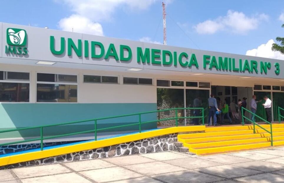 ¿Qué es y cómo contratar el seguro voluntario del IMSS en 2022?