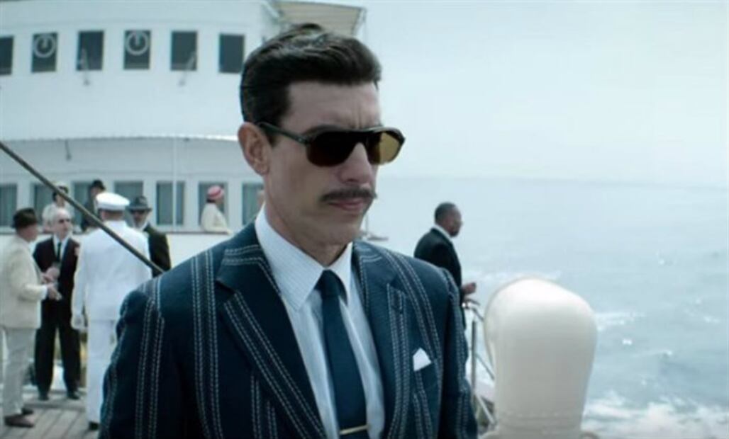 Sacha Baron Cohen abandona su lado cómico en la miniserie “El Espía” de Netflix
