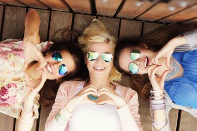 Los tres tipos de amistad que existen de acuerdo con Aristóteles