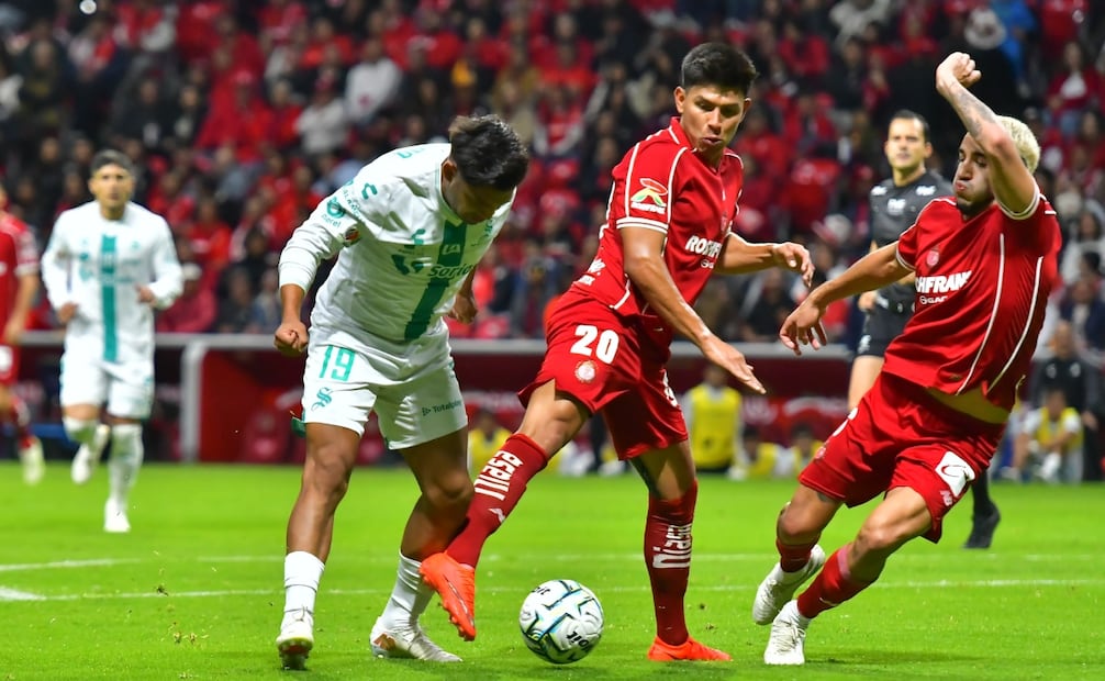 Santos Laguna da la sorpresa de la jornada y vence a Toluca / Foto: Imago7