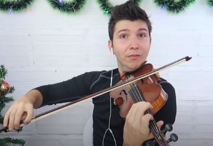 Nikocado Avocado, el youtuber que come sin parar para complacer a sus seguidores