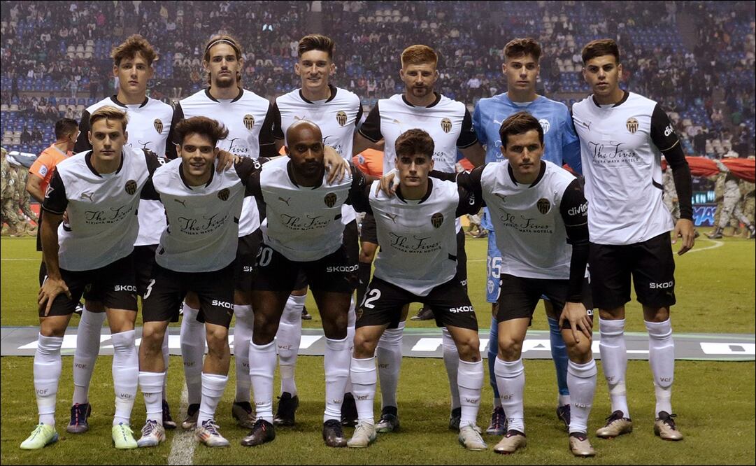 Equipo del Valencia que viajó a Puebla para enfrentar a la Selección Mexicana. FOTO: Imago7