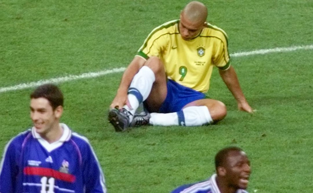 Horas antes de la Final de Francia 98, Ronaldo sufrió de convulsiones en el hotel de concentración de Brasil. Foto: Agencias