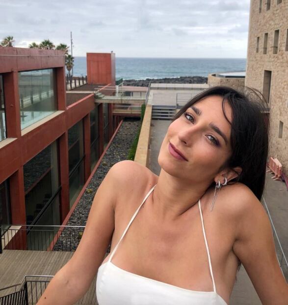 Lola Rodríguez, la actriz española de “Bienvenidos a Edén” que causa sensación