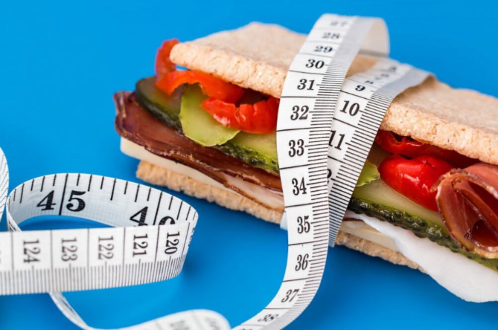 Nada que tenga la palabra light tiene un buen valor nutricional. La mayoría de estos productos (comidas o bebidas), solo tienen 30% menos calorías que los normales. (Foto: pxhere.com)