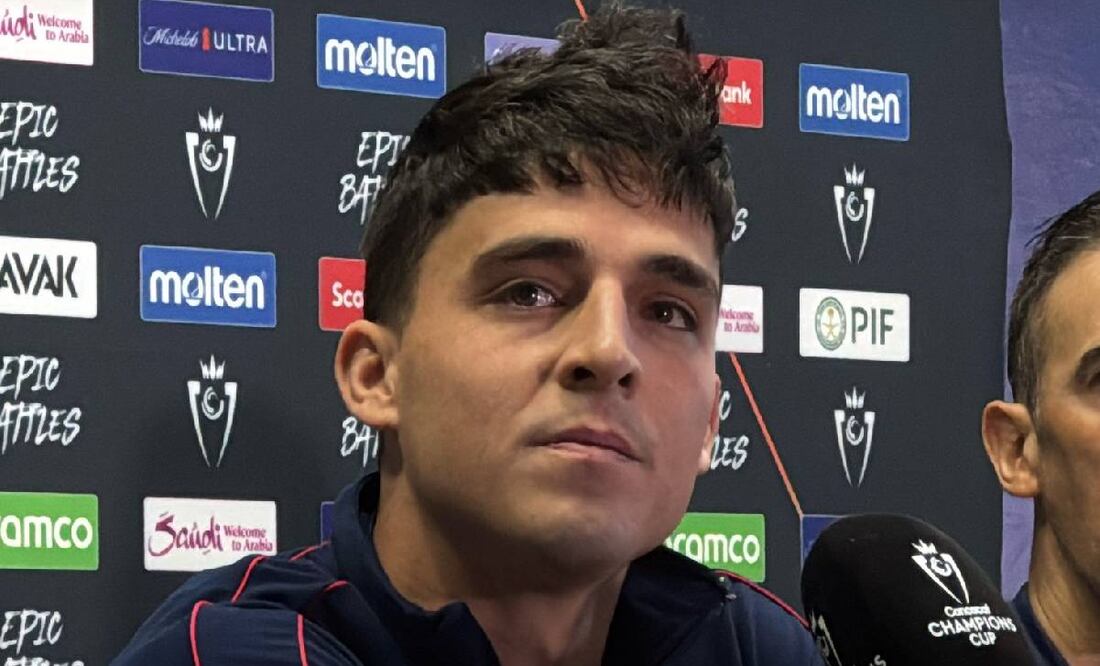 Lorenzo Faravelli, durante una conferencia de prensa de Cruz Azul. FOTO: Edgar Enríquez