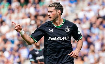 Dennis te Kloese afirma que la Premier League “le favorece” a Santiago Giménez